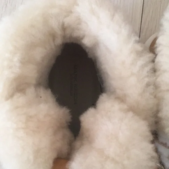 Genuine Sheepskin Boots Womens 9.5 - Picture 4 of 8